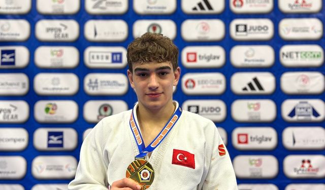 Mustafa Berat Şimşek Avrupa Kupası’nda Kürsüye Çıktı