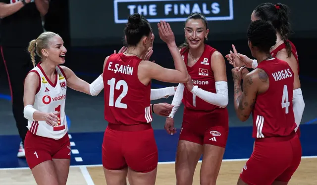Filenin Sultanları VNL Finalinde Brezilya Karşısında Avantajı Ele Geçirdi!