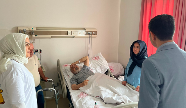 Başkan Fatih Akın’dan hastalara geçmiş olsun ziyareti