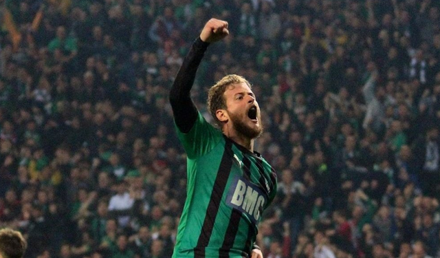 Sakaryaspor'da 3 isimle görüşmeler sürüyor
