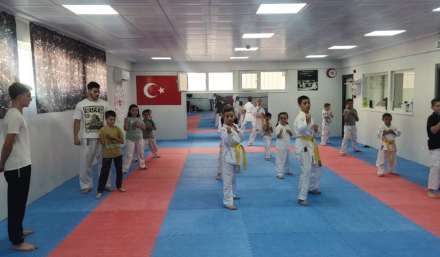 Geyve’de Yaz Okulu Heyecanı: Çocuklar Sporla Buluşuyor
