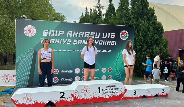 Sakaryalı Atletler Şampiyonalara Damga Vurdu
