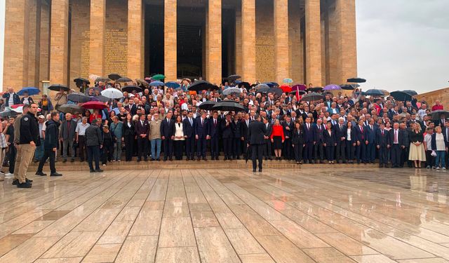 Ayça Taşkent İlk Parti Meclisi Toplantısına Katıldı: "Ortak Hedefler İçin Çalışacağız"