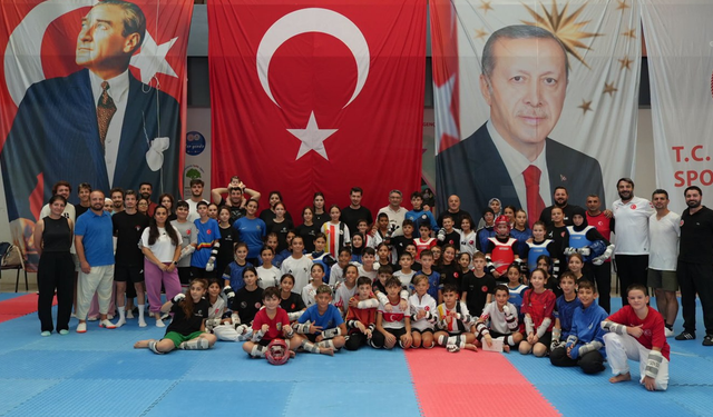 Sakarya’da taekwondo kampı heyecanı: 10 ilden sporcu Erenler’de buluştu