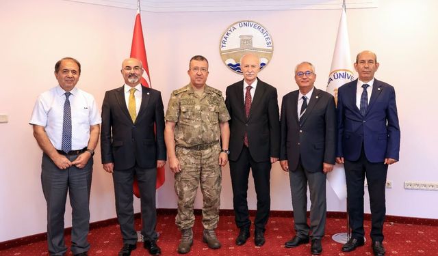 Tümgeneral Kolcu'dan Rektör Hatipler'e veda ziyareti