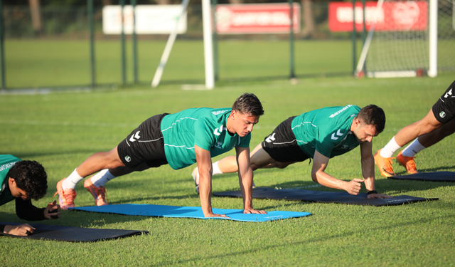 Sakaryaspor’da Adana 01 FK mesaisi başladı