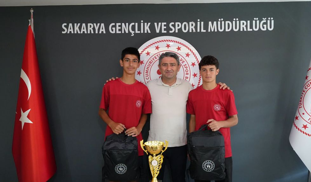 Türkiye şampiyonu Sakarya Karması Gençlik ve Spor İl Müdürlüğü’nde ağırlandı
