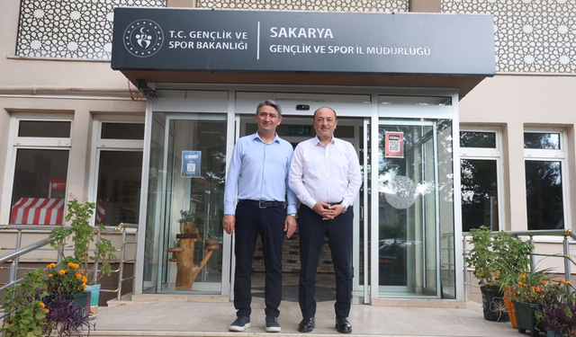 Geyve’ye yeni mini futbol sahaları geliyor