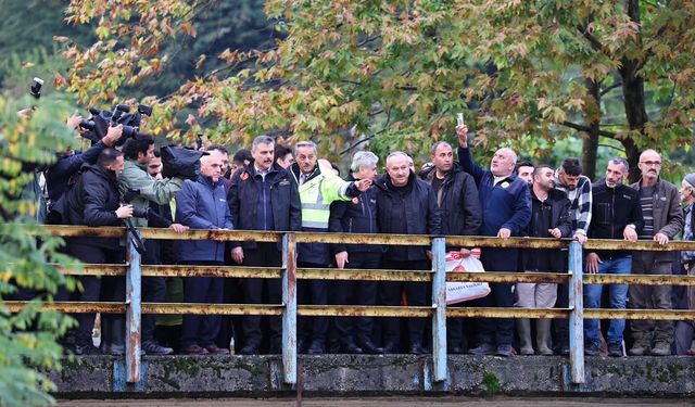 Başkan Alemdar'dan sel felaketi sonrası dikkat çeken açıklama: “Faturasını milletçe ödüyoruz!”
