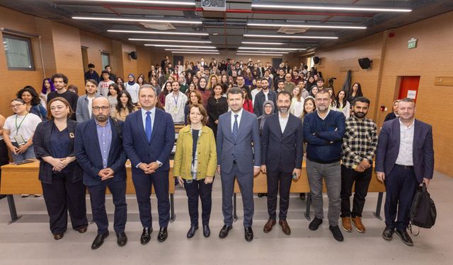 BİK Genel Müdürü Abdulkadir Çay, İstanbul Üniversitesi öğrencileriyle buluştu