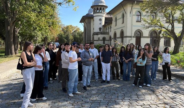 Sakaryalı öğrenciler Edirne'de tarihe yolculuk yaptı! Osmanlı'nın izlerini keşfettiler
