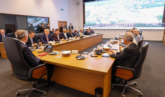 Büyükşehir'de yağış sonrası kritik toplantı