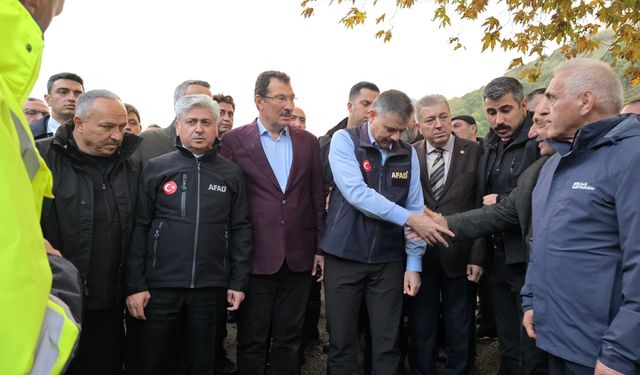 İçişleri Bakanı Mustafa Çiftçi sel bölgesinde! Kanlıçay’da incelemelerde bulundu