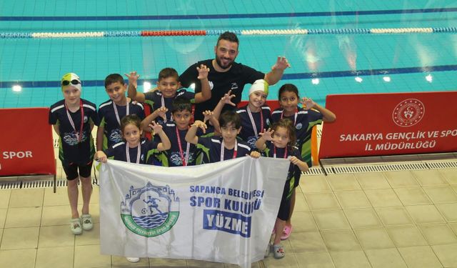 Sapancalı yüzücülerden 34 kişisel rekor ve 2 şampiyonluk