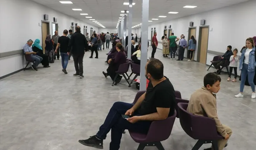 60 günde biten hastanede hasta kabulü başladı