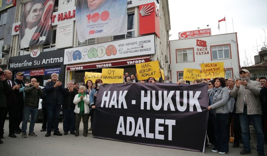 Edirne'de CHP İl Başkanlığı önünde protesto!