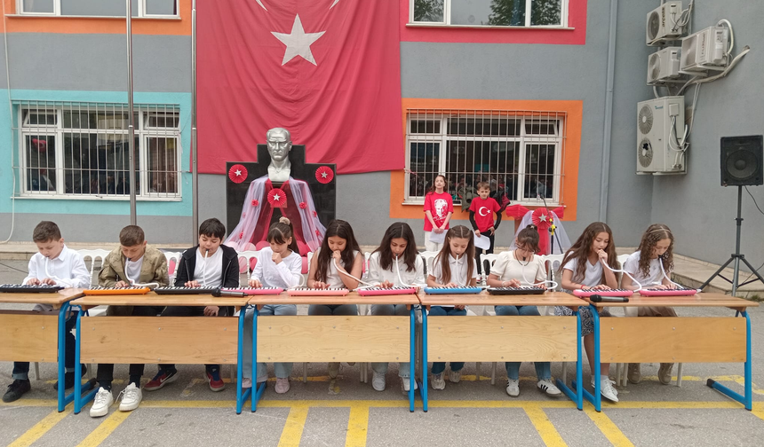 Ahmet Akkoç Ortaokulu’nda 23 Nisan Coşkusu!