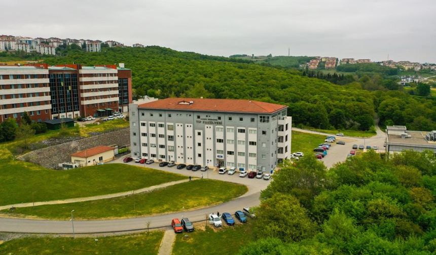 SAÜ Tıp Fakültesi öğrencilerinden uluslararası başarılar