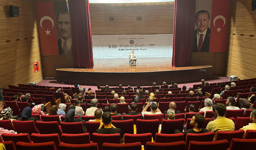 Serdivan’da Gençlerle Buluşan Ahmet Özhan'dan “Ötekisiz Gençlik” Mesajı