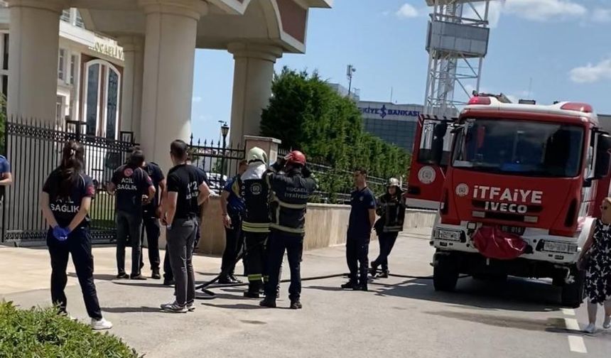 Elinde Çakmakla Bağırarak Tehdit Etti