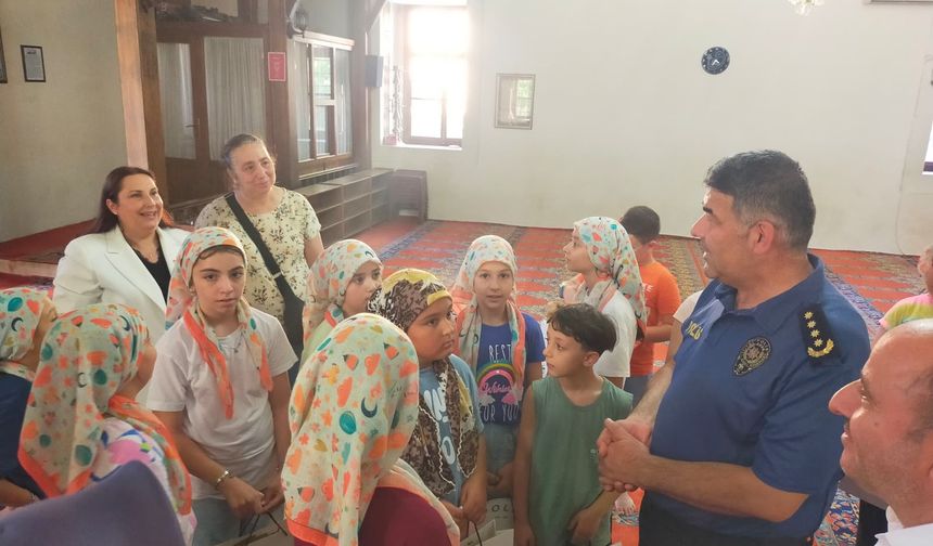 Edirne Emniyet Müdürü Karaburun Kur'an kursunu ziyaret etti