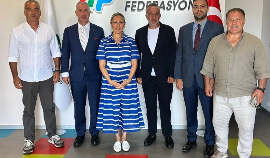 Tenis Kulüpleri Birliği Yönetimi Türkiye Tenis Federasyonu’nu Ziyaret Etti