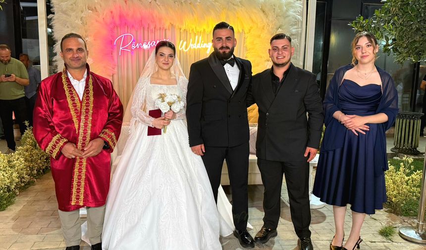 Karasu’da Muhteşem Düğün: Gülçebi ve Baş Ailelerinin Mutlu Günü