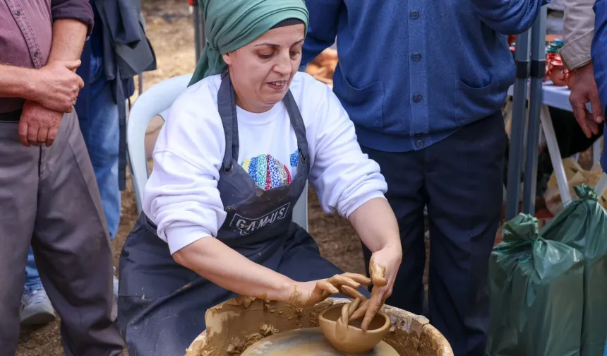 Pazaryeri Kınık Uluslararası Çömlek ve Sanat Festivali coşkuyla başladı