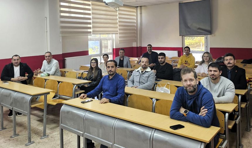 Dijital Riskler ve Sağlıklı Yaşam Aktivitelerinin Rekreasyon İle İlişkisi Konuşuldu