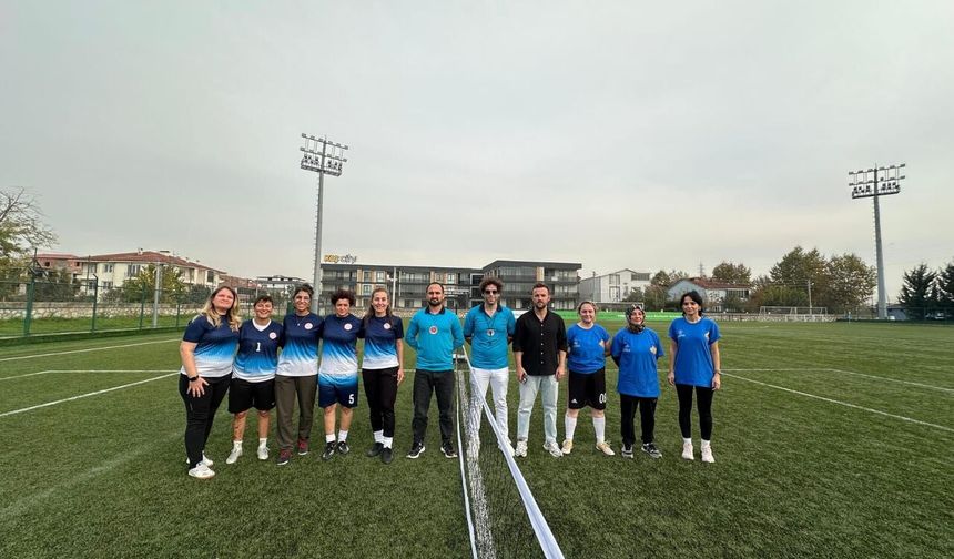 Bağcılar Şampiyon Tamamladı: Ayak Tenisi Turnuvası Sona Erdi