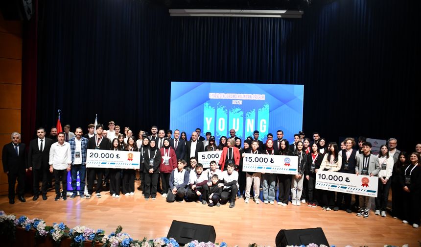 Fikirler Yarıştı, Gençler Üretti: G-YOUNG Finali Sakarya Üniversitesi’nde Gerçekleşti