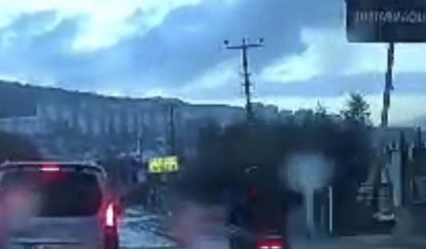 Orhangazi’de motosiklet ile otomobil çarpıştı: 2 yaralı