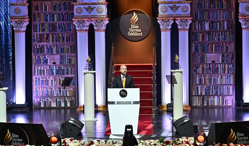 İlim Yayma Ödülleri töreni İstanbul'da yapıldı