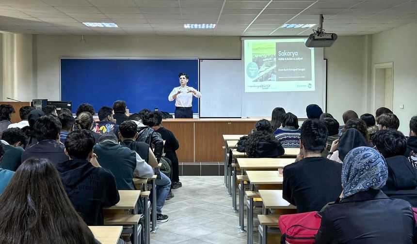 Mobil fotoğrafçılık atölyesi düzenlendi