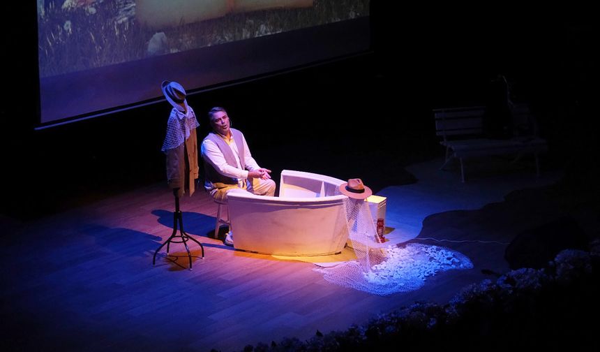 “Hayatı Hikâye Olan Adam: Sait Faik” Oyunu İzleyiciden Tam Not Aldı