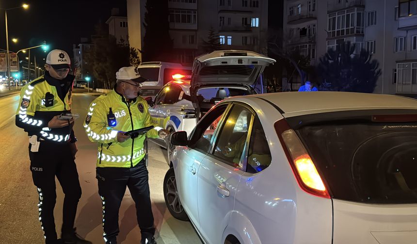 Edirne'de trafiği tehlikeye düşüren araçlara ceza kesildi