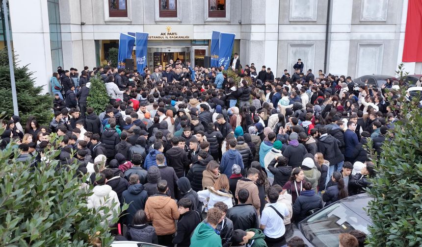 AK Parti İstanbul İl Gençlik Kolları’ndan “Lise Başkanları Buluşması”