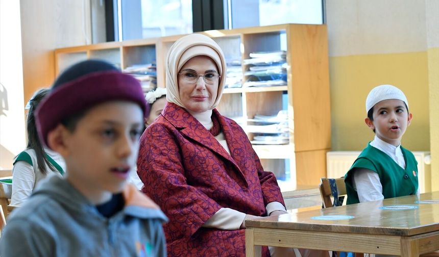 Emine Erdoğan: “Sanatsal bağlamından koparılan müzik, ruhun zehri de olabiliyor”
