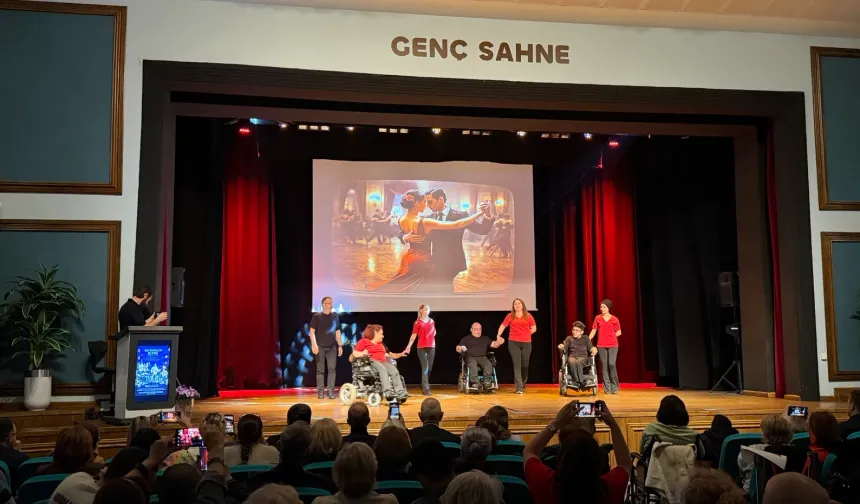 Kocaeli'de 'Engelsiz Sanat' büyüledi