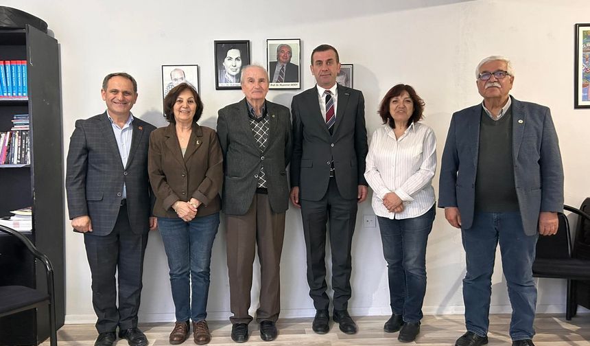 Ecevit Keleş: Sakarya’da miting öncesi istişare ziyaretleri sürüyor