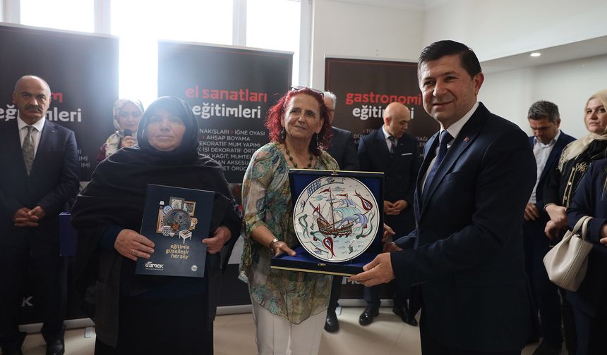 SAMEK yıl sonu sergileri Kocaali’de devam etti