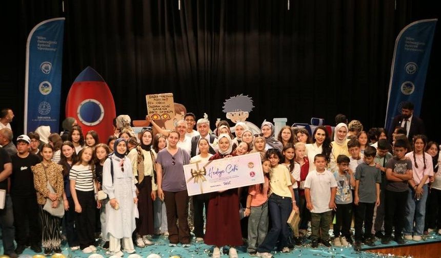 Bilim çocukları ödüllerine kavuştu