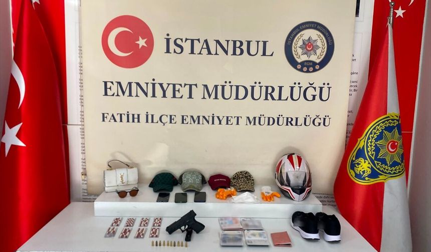 İstanbul'da uyuşturucu operasyonlarında yakalanan 3 zanlıdan 2'si tutuklandı
