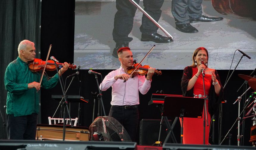 Macar müzik grubu Tekirdağ'da sahne aldı