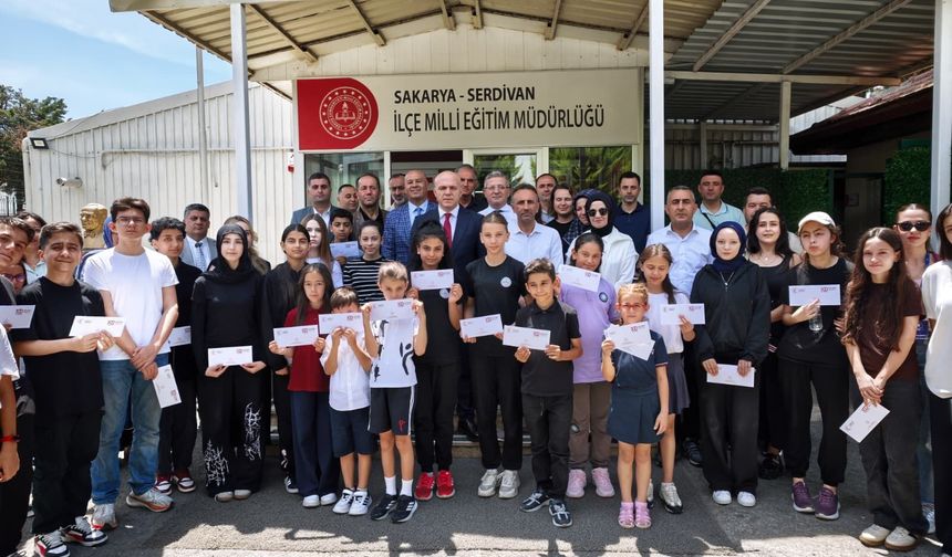 Serdivan MEM’de Ödül Töreni Düzenlendi