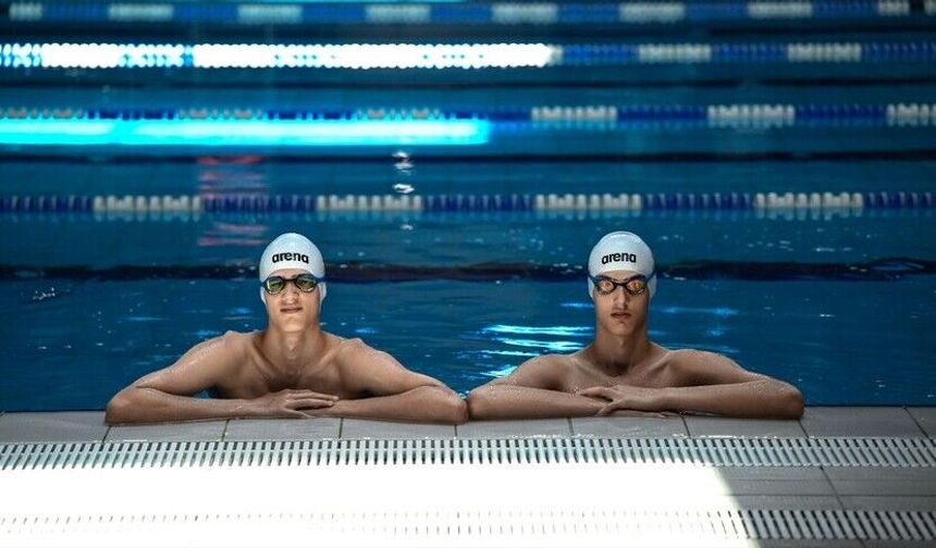 İkiz yüzücüler gözlerini olimpiyatlara dikti