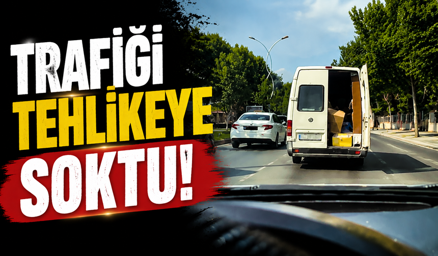 Adapazarı’nda Seyir Halindeki Minibüste Tehlikeli An
