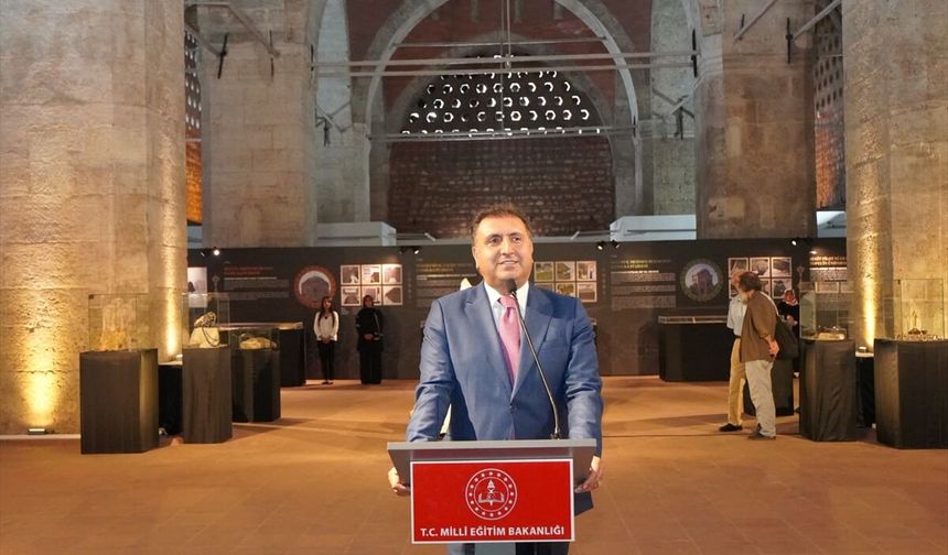 İstanbul'da 'İhtimam: Aslına Saygı, Geleceğe Emanet' sergisi açıldı