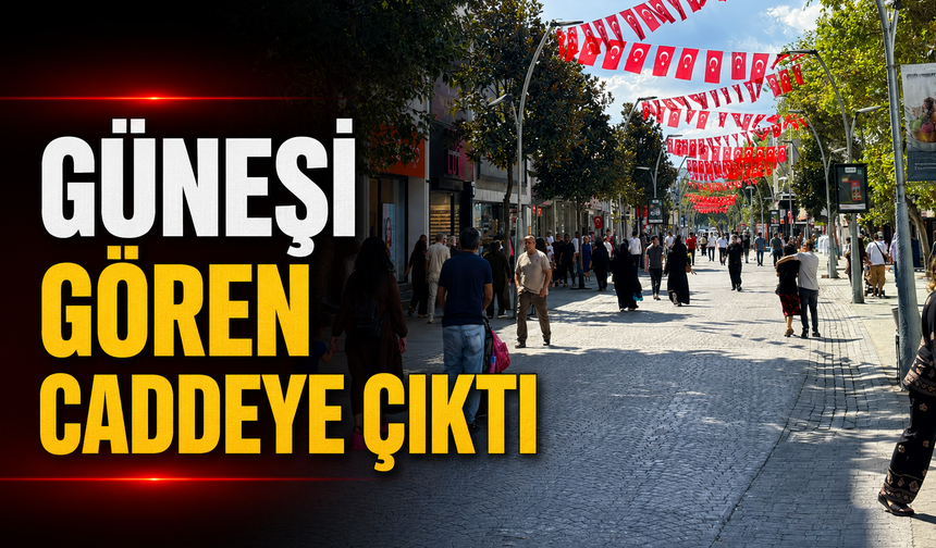 Yağmur Sonrası Güneşi Gören Çark Caddesi’ne Akın Etti