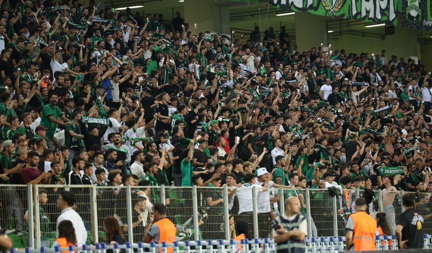 Tribünler Yeşil-Siyaha Bürünecek